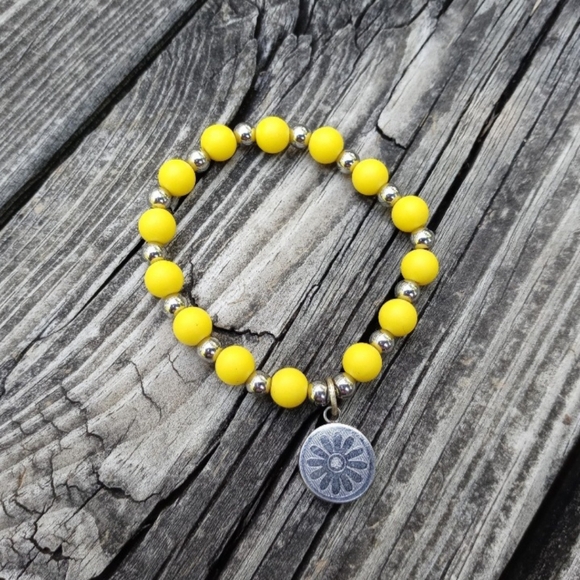Rustic Cuff Bracelet Erin Neon Yellow Silver Spacers Sunflower RC Charm - Picture 1 of 4
